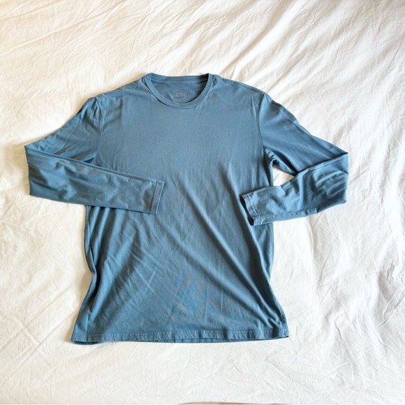 True Classic Staple Long Sleeve - Picture 1 of 9
